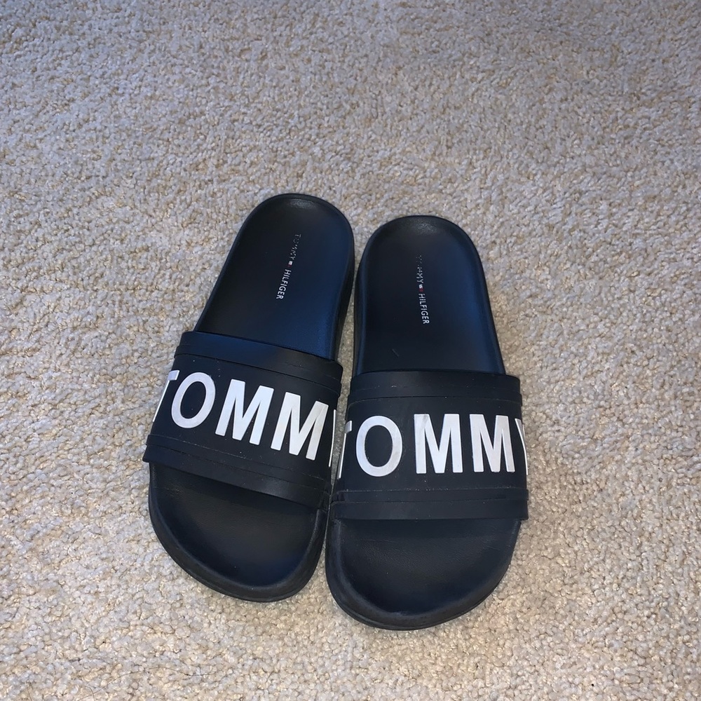Tommy slides